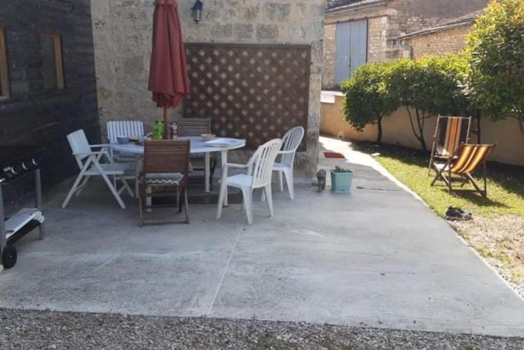 Holiday home Maison Au Coeur Du Triangle D'or Cestayrols